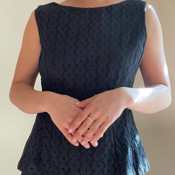 Kate Spade Tatiana Eyelet Peplum Sleeveless Blouse – Size M - Picture 1 of 7